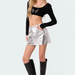 Metallic Faux Leather Skirt -Default Template 2 11 114885 318a397a ad85 4675 9610 593d6a6ea80b