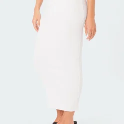 Leila Knitted Maxi Skirt -Default Template 2 5.3.223103 43e40e12 bf0b 4341 b184 71f663083be4