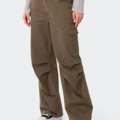 Zahara Low-Rise Oversized Cargo Pants -Default Template 2 7.1800436
