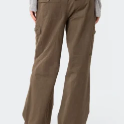 Zahara Low-Rise Oversized Cargo Pants -Default Template 2 7.1800665
