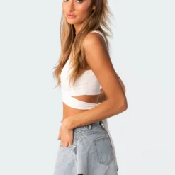 Stella Wrap Crop Top -Default Template 2 EDIKTED LOOKBOOK 030220213184