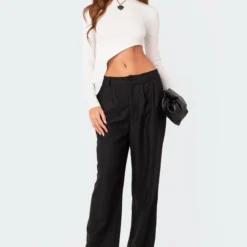 Riza Asymmetric Top -Default Template 2 Edikted Lookbook1254