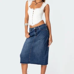 Mirah Denim Midi Skirt -Default Template 2 Edikted Lookbook 08 08 20235532