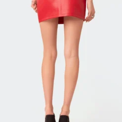Noa Low Rise Faux Leather Micro Skirt -Default Template 2 Edikted lookbook 03 01 2316441