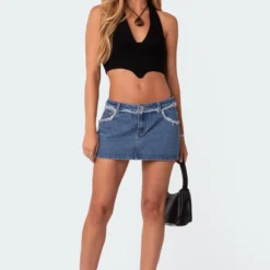 Delaney Woven Stretch Corset -Default Template 2 Edikted lookbook 04 25 20234185 6a560f6f c9e4 4a76 90de fc70b5493412