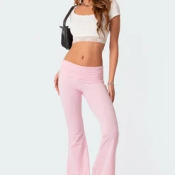 Regina Lace Trim Crop Top -Default Template 2 Edikted lookbook 05 09 202310577 6bd8e25e cadf 4bda 8a2f 4bd3e16f794d