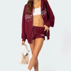 New York Oversized Hoodie -Default Template 2 Edikted lookbook 07 11 20232737 c97e5223 1bf2 4c4f b57d 8ad46a07694d