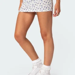 Sinclair Printed Pointelle Mini Skirt -Default Template 2 Edikted lookbook 07 11 20233905