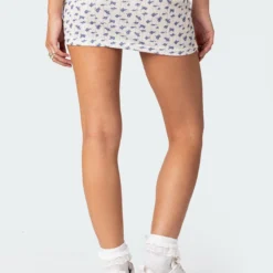 Sinclair Printed Pointelle Mini Skirt -Default Template 2 Edikted lookbook 07 11 20233924