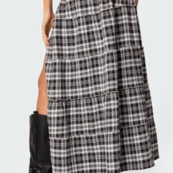 Plaid Side Slit Tiered Maxi Skirt -Default Template 2 Edikted lookbook 09 03 202321812