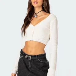 V Neck Cropped Cardigan -Default Template 2 Edikted lookbook 09 06 202314769