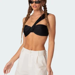 Keenan Asymmetric Bralette -Default Template 2 Edikted lookbook 09 06 202316261